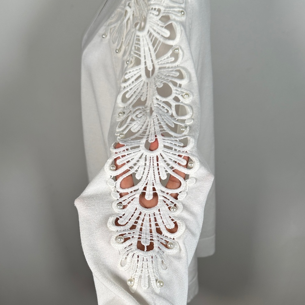Cardigan White Lace Sleeve With details on Delicate pearls - Picture 7 of 12